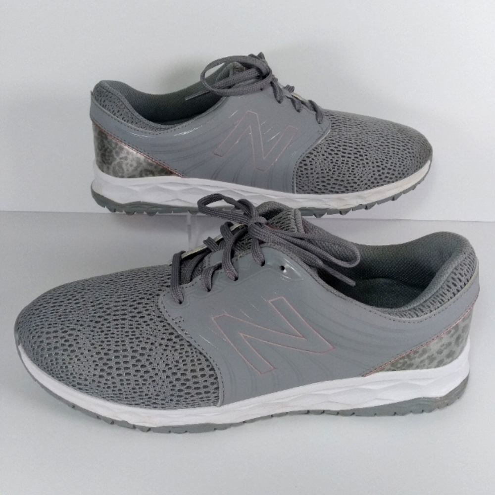 New Balance Fresh Foam Breathe Spikeless Golf Shoe Grey Pink Women's Size 10 EUC